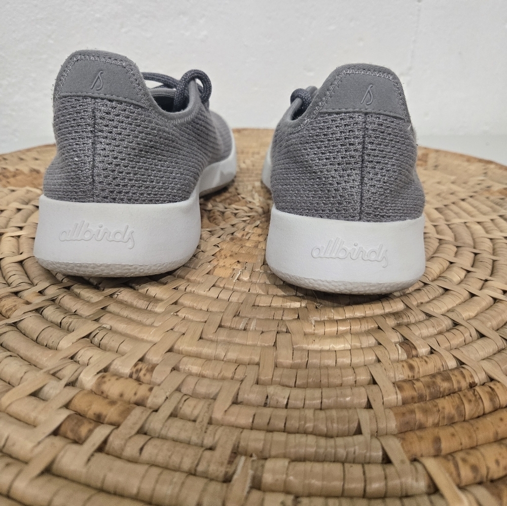 Allbirds Wool Runners Gray Sneakers 8 - Picture 5 of 8